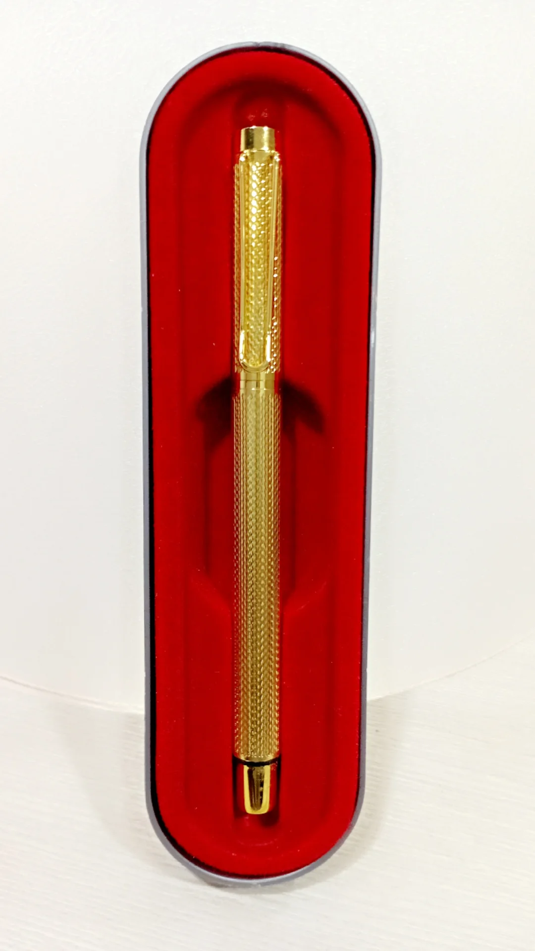 Royal Diamond Golden Pen | Matte Finish, Refillable, Metal Body, Executive Use | Lightweight Ball Pen for Gifting, Office, Professionals image 2
