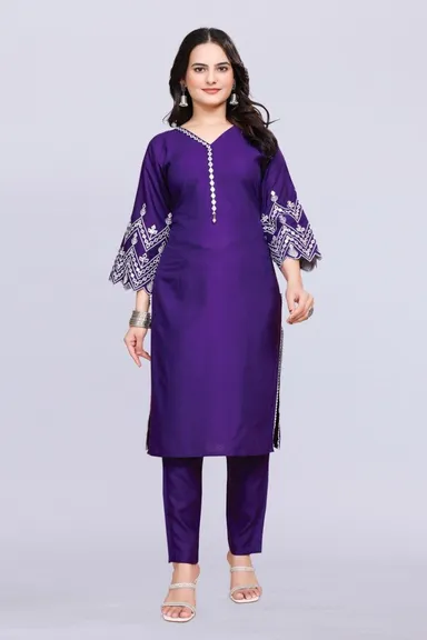 Latest Women Kurta Set Online India | Cotton Rayon Embroidered Kurta Set thumbnail 3