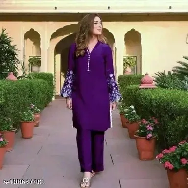 Latest Women Kurta Set Online India | Cotton Rayon Embroidered Kurta Set thumbnail 4