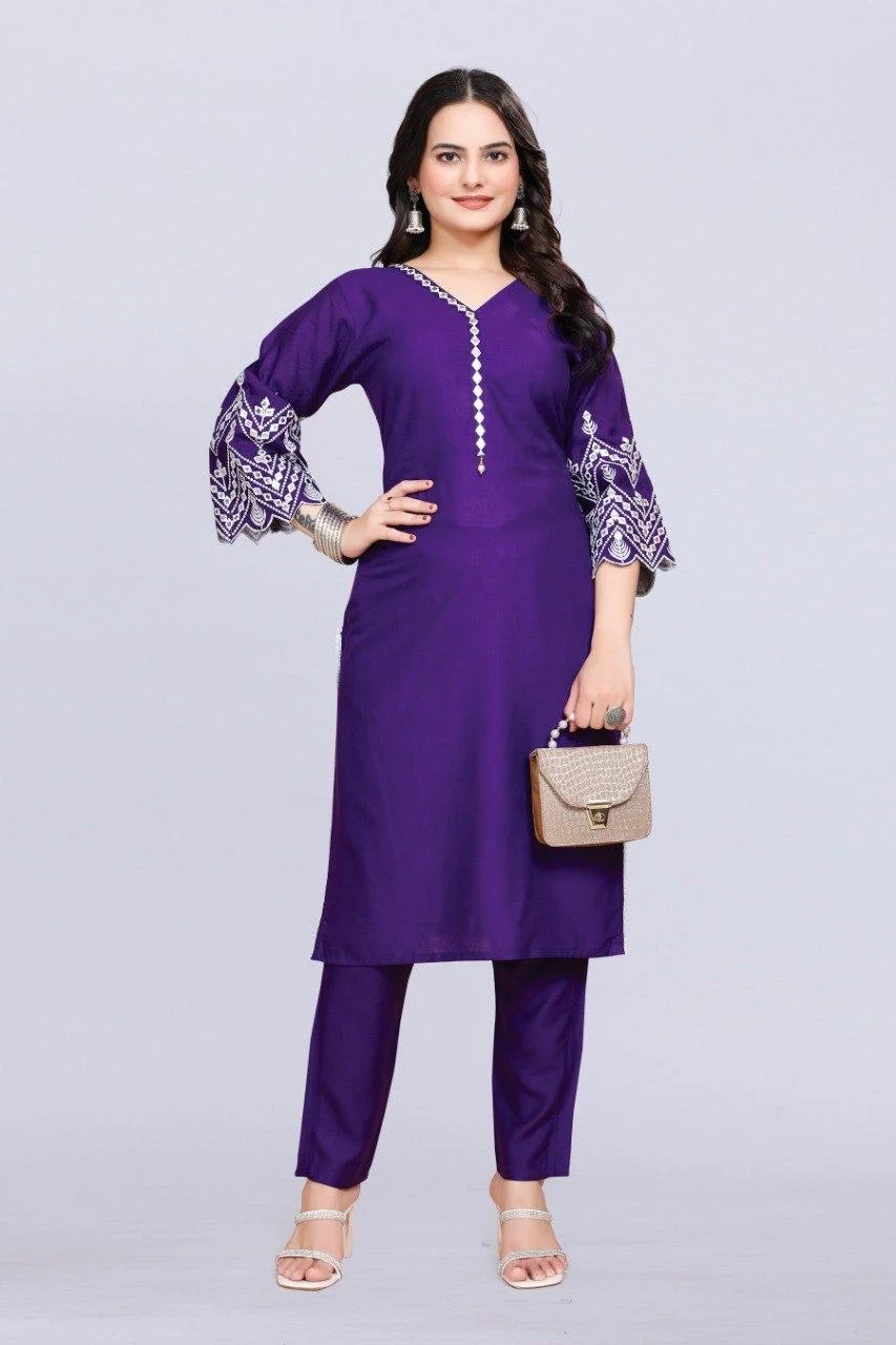 Latest Women Kurta Set Online India | Cotton Rayon Embroidered Kurta Set image 6