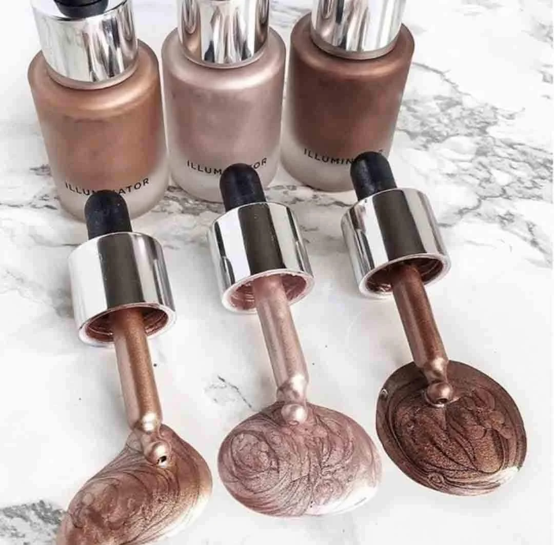 Liquid Highlighter Blossom Pink ICONIC London | Best Illuminator for Glowing Skin image 2