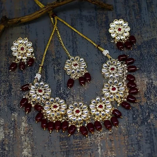 Traditional Kundan Necklace, Yellow Beaded, Crystal Flower Pattern, Gold-Toned | Bridal Jewelry image 4