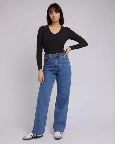  Women’s V‑Neck Long Sleeve Slim Fit Top | cotton blend casual western style | size M‑L thumbnail 3