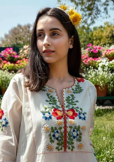 Cotton Embroidered Straight Kurti with Pant Set, Breathable Plus Size Ethnic Wear| White XXL thumbnail 3