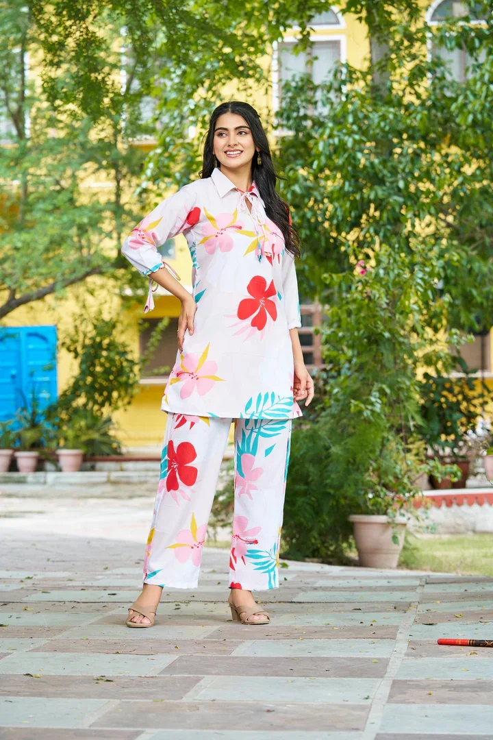 Floral Fiesta Pastel Floral Soft Breathable Two‑Piece Co‑Ord Set Women Casual Brunch Outfit Top & Pants Summer Cotton Blend Elegant Design image 5
