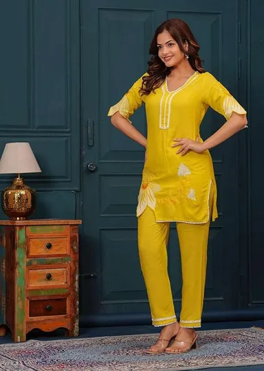 Women Cotton Floral Kurti Pant Set| Short Straight | Yellow | XL| Summer Office Wear thumbnail 2