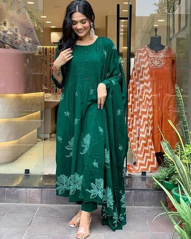 Women Ethnic Wear Kurta Set | Cotton Embroidery Floral XXL Green | Printed Long Straight Kurti with Pant & Dupatta Set  thumbnail 4