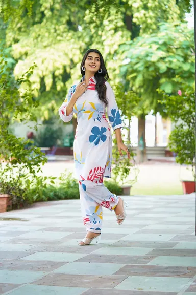 White Floral Co-Ord Set | Collar Neck Two|Piece | Summer Casual Wear Large |Pastel Women’s Outfit thumbnail 0