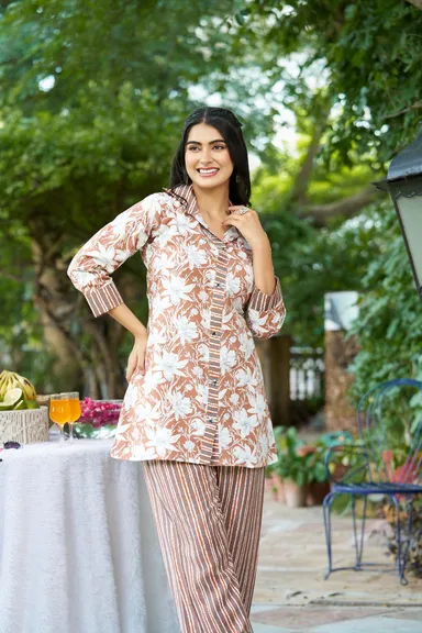 Pastel Floral Co‑Ord Set | Button‑Down Longline Shirt & Straight Pants | Modern Women Summer Outfit | Size M  thumbnail 2