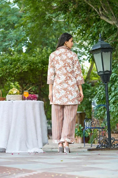 Pastel Floral Co‑Ord Set | Button‑Down Longline Shirt & Straight Pants | Modern Women Summer Outfit | Size M  thumbnail 3