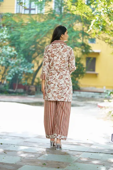 Botanical Bliss Women’s Brown Pastel Floral Breathable Cotton Co‑Ord Set Two‑Piece Outfit Relaxed Fit Top & Bottom  Summer Casual Wardrobe Essential thumbnail 3