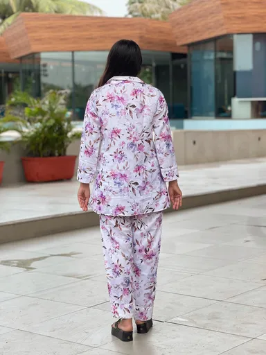 Elegant Pastel Floral Cotton Co‑Ord Set for Women  Soft Breathable Summer Lounge Wear Two-Piece Outfit  Relaxed Fit Top & Bottom Casual Brunch Daily Wear thumbnail 3