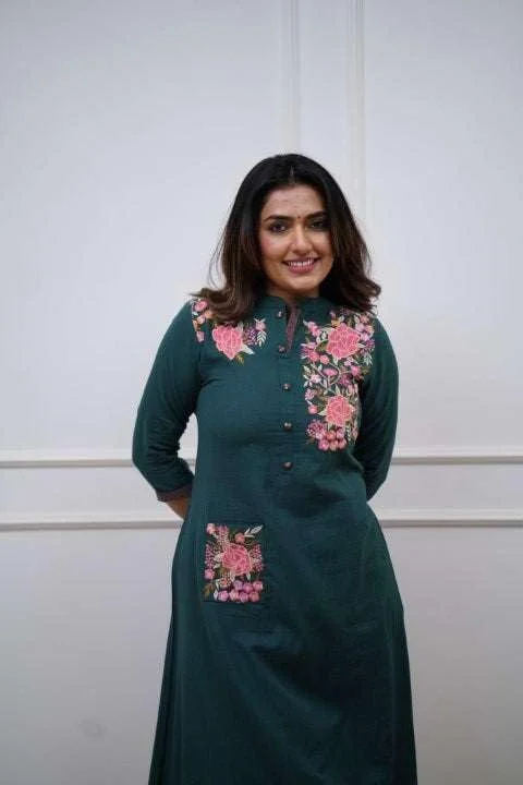 Ethnic wear kurti for women |Women’s Cotton Printed | Straight Kurti with Pant | Casual Daily Wear Ethnic Kurta Set | Office & College image 5