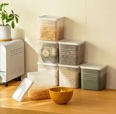 Plastic Fridge Storage Containers | 1200 ml Airtight Food Boxes | Stackable Freezer Organizer Set | White 6-Pack
