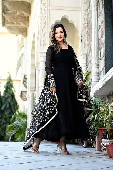 Black Anarkali Kurta Set XXL Size | Sequence Embroidery, Plus Size Party Wear Suit for Women with Dupatta thumbnail 2