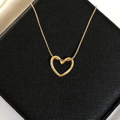 LUXUARYLOOK Heart Pendant Necklace for Women | Gold Plated Stainless Steel Jewelry| Crystal Heart Shape Pendant, Anniversary Gift | Valentine’s Day Necklace for Her |Elegant Fashion Jewelry thumbnail 2
