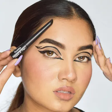 FLiCKA Texture To Tease Liquid Eyeliner | Jet Black Waterproof Smudge Proof Matte 4ml | Long‑Lasting Eye Makeup thumbnail 1
