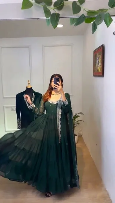 Emerald Green Hand‑Embroidered Georgette Anarkali Suit S Size | Party & Festive Womens Wedding Wear thumbnail 0