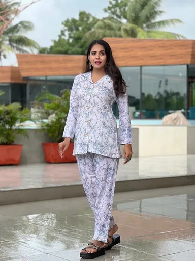 Floral Co-ord Set | Soft Fabric Two-Piece for Medium Size Women | Casual Lounge Wear | Comfortable Daily Outfit thumbnail 2