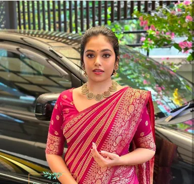 Soft Lichi Silk Saree | Rich Jacquard Work Pallu | Jacquard Border Blouse | Elegant Wedding Saree thumbnail 0