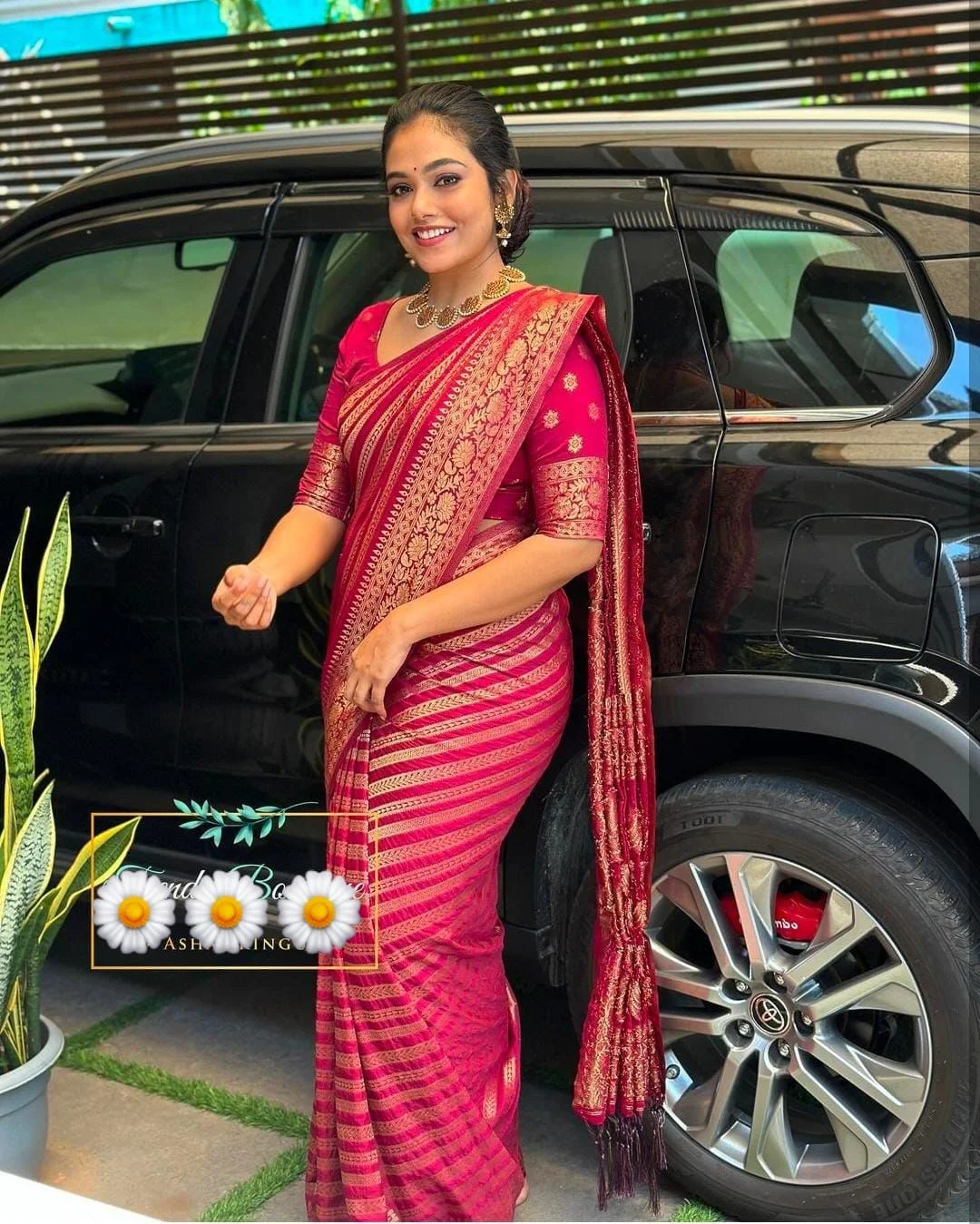 Soft Lichi Silk Saree | Rich Jacquard Work Pallu | Jacquard Border Blouse | Elegant Wedding Saree image 2