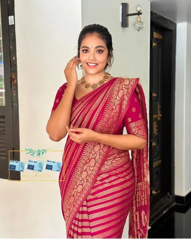 Soft Lichi Silk Saree | Rich Jacquard Work Pallu | Jacquard Border Blouse | Elegant Wedding Saree thumbnail 3