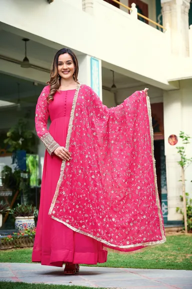 Women’s Ethnics Rani Anarkali Kurtaset | With Dupatta XXL | Traditional Elegant Comfortable thumbnail 2