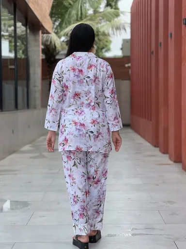 Elegant Pastel Floral Women’s Cotton Co‑Ord Set Two‑Piece Summer Outfit  Breathable Floral Top & Matching Bottom Casual Holiday Ensemble thumbnail 3