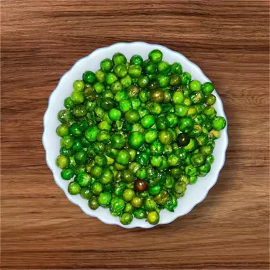 FreshTrain Masala Matar Namkeen | Roasted Spicy Green Peas Snack | Crunchy Vatana 500g Pack | Healthy Protein Rich Indian Namkeen for Tea-Time | Party & Diet thumbnail 2