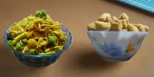 Laxminarayan Crunchy Cornflakes Chivda | Potato Falhari Chivda Combo | Healthy Indian Snack | Party & Festival Pack 500g Each image 1