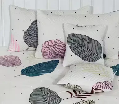 Trimly 5-Piece Double Bedsheet Set with Filled Cushions | Soft Cotton | Summer Comfort thumbnail 3