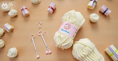  Thick Chunky Wool Yarn | Hand Knitting 400 gm yarn |White| DIY Crafts| Winter Projects thumbnail 2