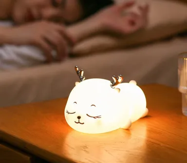 Silicone Deer Night Light |Soft Touch USB Rechargeable LED Kids Bedside Lamp thumbnail 1