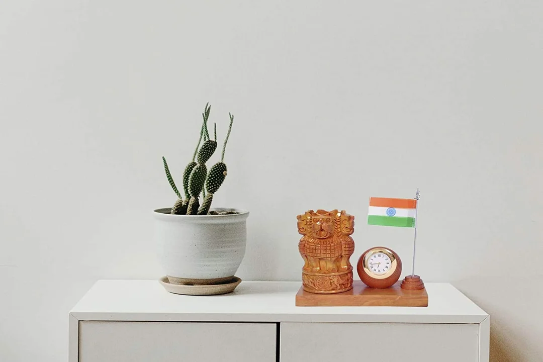 Wooden Pen Stand with Analog Clock | Ashoka Stambh & Indian Flag | Natural Kadam Wood Desk Organizer | Handcrafted Office Table Decor & Patriotic Gift image 3