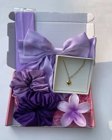 Purple Themed Gift Hamper Basket | Premium Purple Decorative Gift Box for Birthday Anniversary Occasions  thumbnail 1