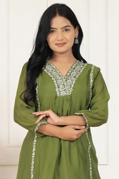 Women Green Co-ord Set Cotton Casual Loose Fit Top and Bottom Outfit Stylish Summer Co-Ord Set with Pockets Trendy Ethnic Western Wear thumbnail 1