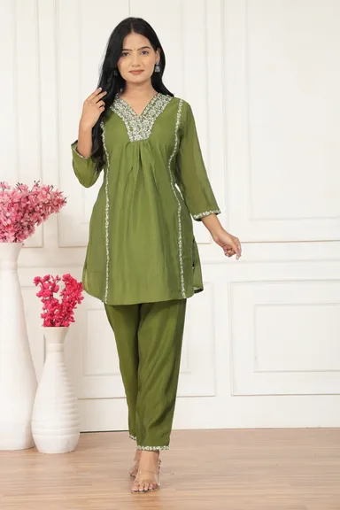 Women Green Co-ord Set Cotton Casual Loose Fit Top and Bottom Outfit Stylish Summer Co-Ord Set with Pockets Trendy Ethnic Western Wear thumbnail 0