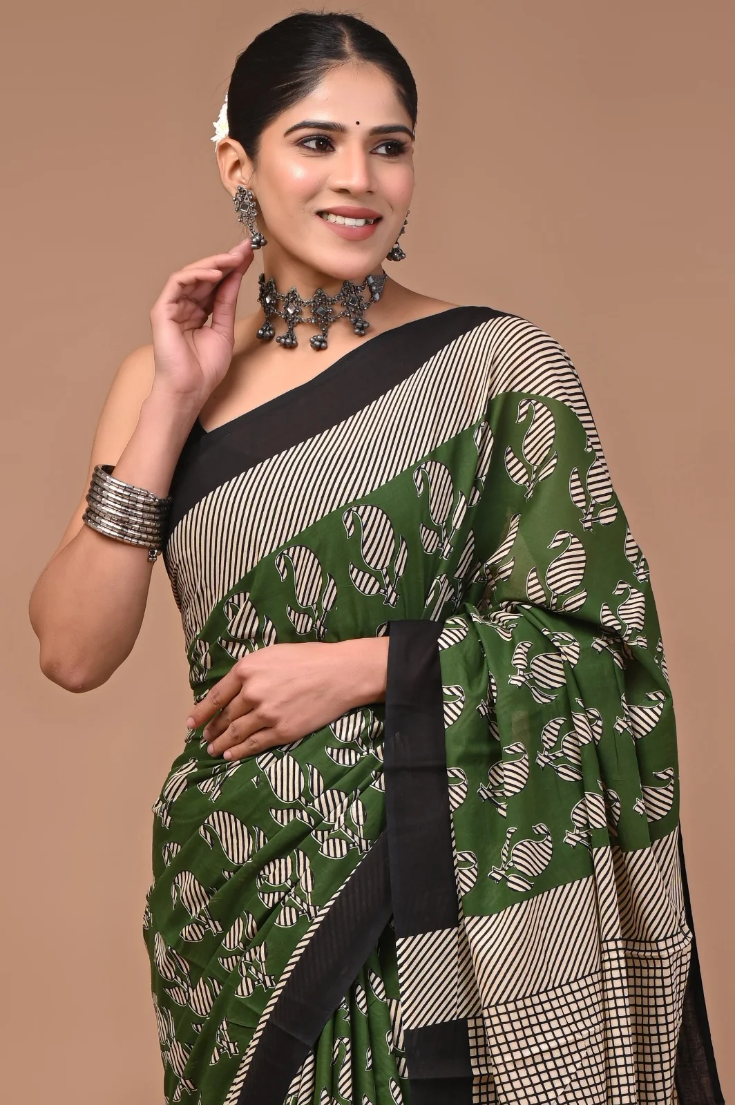 Green Cotton Printed Saree with Black & White Leaf Motif Border | Handloom Ethnic Traditional Indian Wear for Women | Casual & Festive Draping image 4