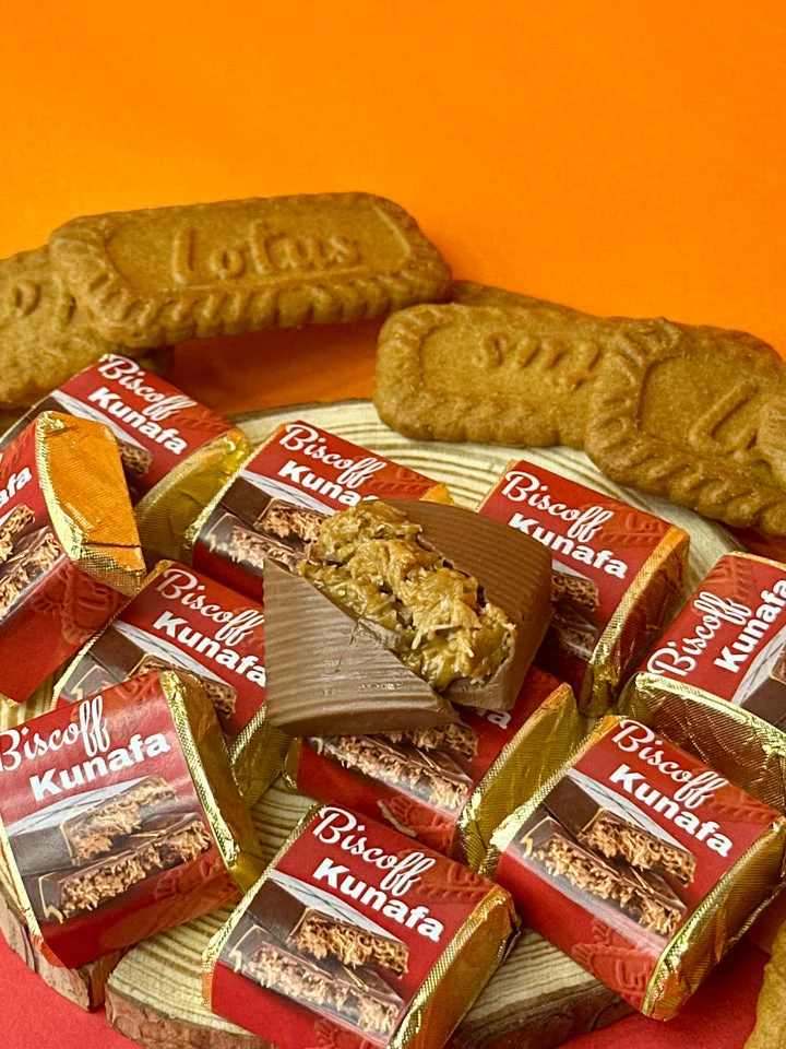 Biscoff Kunafa Chocolate Bite 8 pcs premium fusion milk chocolate dessert with crispy kunafa |biscoff caramel snack treat box indulgent gift pack image 2