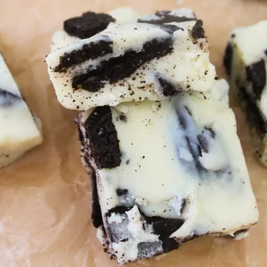 Creamy Oreo Cookies and Cream Fudge Squares Rich Sweet Dessert Bar Treats Premium Snack Bites Gift Box Indian Dessert Crave Bars thumbnail 2