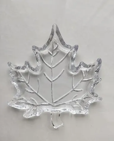 Stylish Modern Elegant Transparent Crystal Lightweight Durable Glass 20 cm Leaf Plate for Serving Dry Fruits, Snacks, Candy Ice Cream Sweets and Decoration -1 Piece thumbnail 2