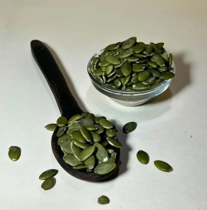 Premium Roasted and Salted Pumpkin Seeds 100g – Crunchy High Protein Healthy Snack, Natural Pepitas, Fibre Rich, Nutritious Heart Healthy Diet image 2