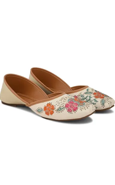 White Floral Embroidered Women Ethnic Flats Jutti Shoes | Traditional Indian Slip-On Ballet Style Handmade Embroidery Comfort Festive Wear thumbnail 3
