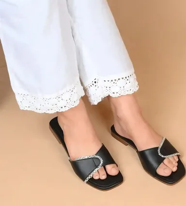 Premium Women Square Toe Flat Slide Sandals Black Gold Chain Embellished Comfortable Casual Fashion Everyday Summer Footwear Stylish Metallic Accent Trendy Shoes thumbnail 3