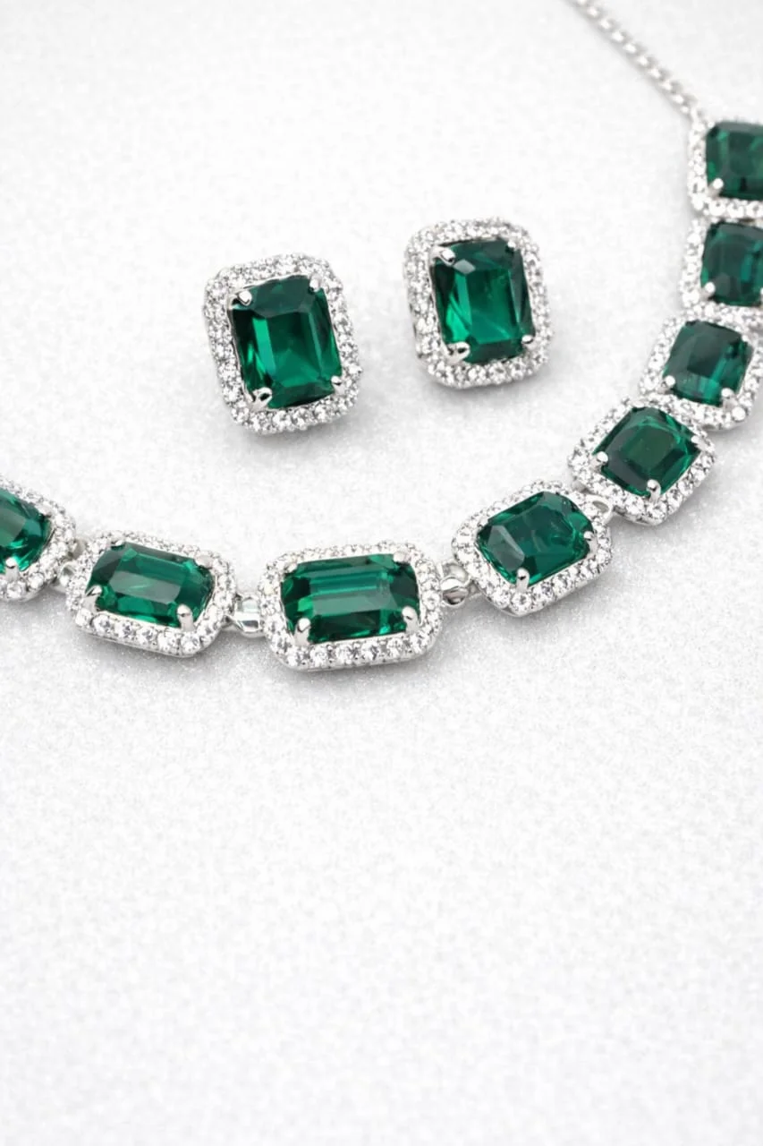 Elegant Sterling Silver Emerald Green Halo Stud Earrings Women CZ Gemstone Party Wedding Jewellery Lightweight Hypoallergenic Push‑Back Studs image 3