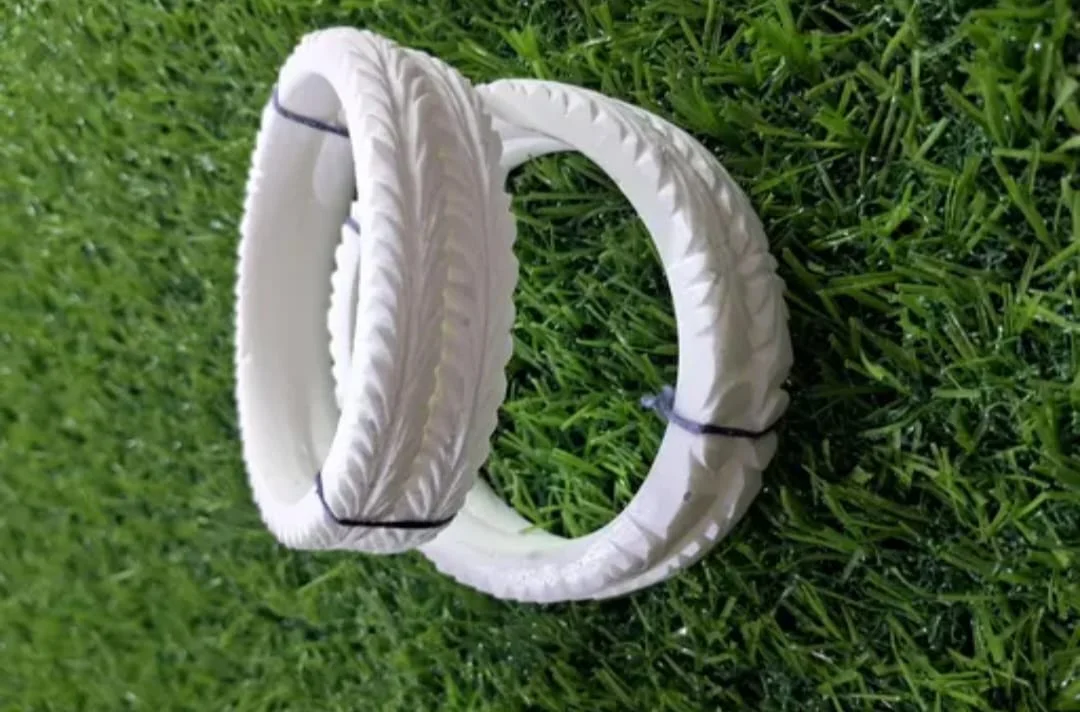 Traditional White Carved Bangle Set for Women Premium Ethnic Bangles Wedding Festival Wear Daily Fashion Accessories Lightweight Traditional Shell Carved Pola Shankha Style Bangles image 3