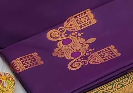 Regal Royal Purple and Emerald Green Dual-Tone Soft Silk Saree with Antique Gold Zari Weaving and Designer Tassels image 2