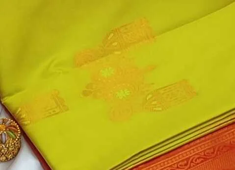 Premium Lime Green and Burnt Orange Kanchipuram Silk Saree with Traditional Jacquard Weave and Zari Border image 2