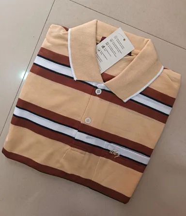 MENS FASHITON TSHIRT WITH COLLOR NECK AND HALF SLEEVES WITH POCKET  COMFORABLE FOR SUMMER DAYS  thumbnail 3
