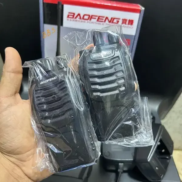 Baofeng BF-888S Two Way Radio Walkie Talkie with Earphone, 16 Channels, Long Battery Life, VOX Function, Compact & Portable – Black image 4